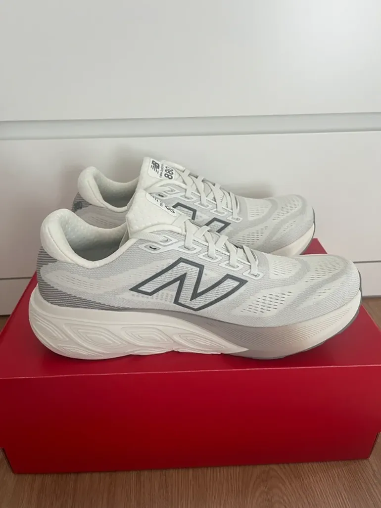 Used New Balance Fresh Foam X 880v15 bike — image 3 of 6