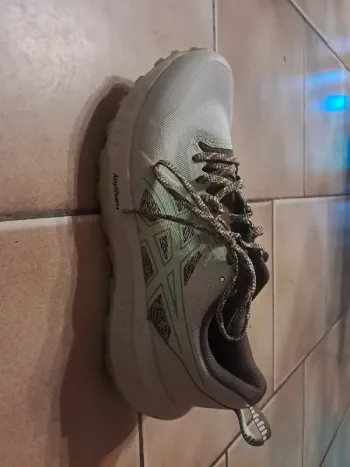 Used Asics Sportschuh bike