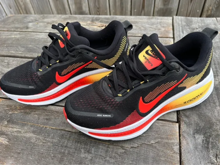 Used Nike Vomero 18 bike — image 8 of 8