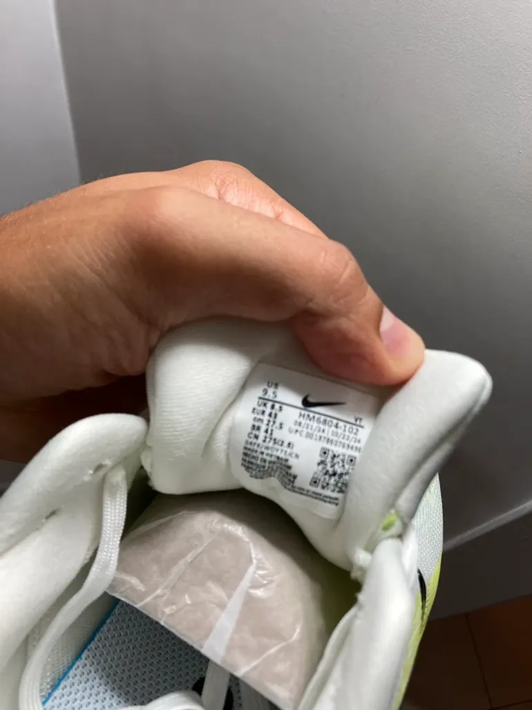 Used Nike Vomero 18 bike — image 8 of 12