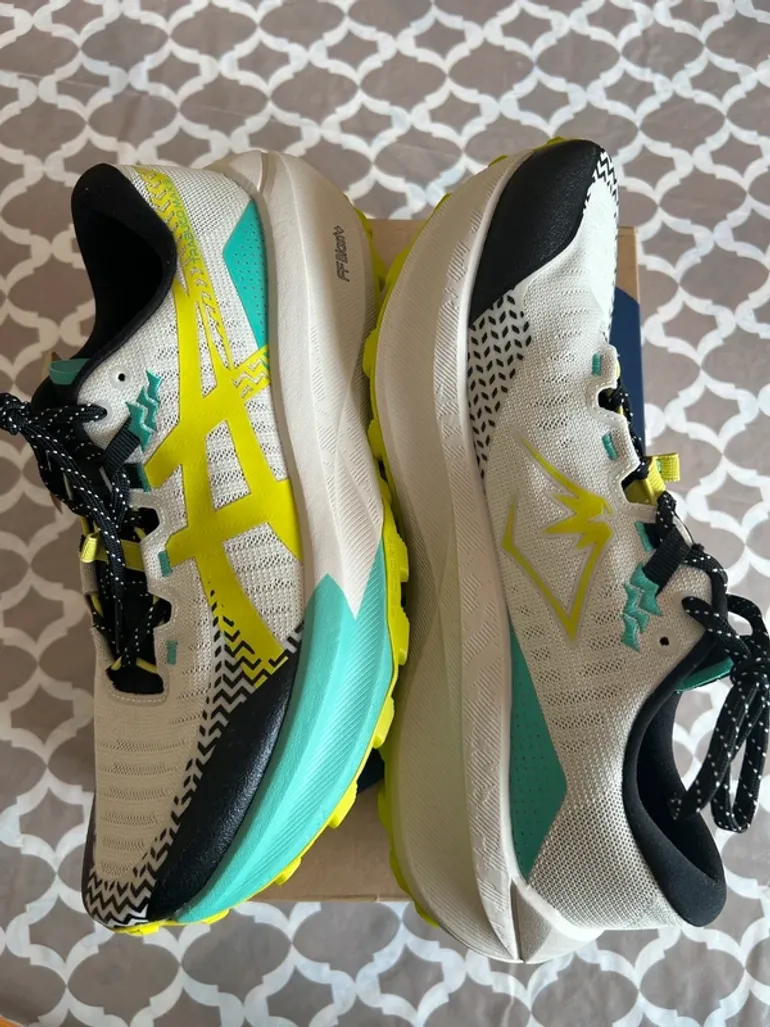 Asics Trabuco Max 5 bike d'occasion — image 2 sur 5