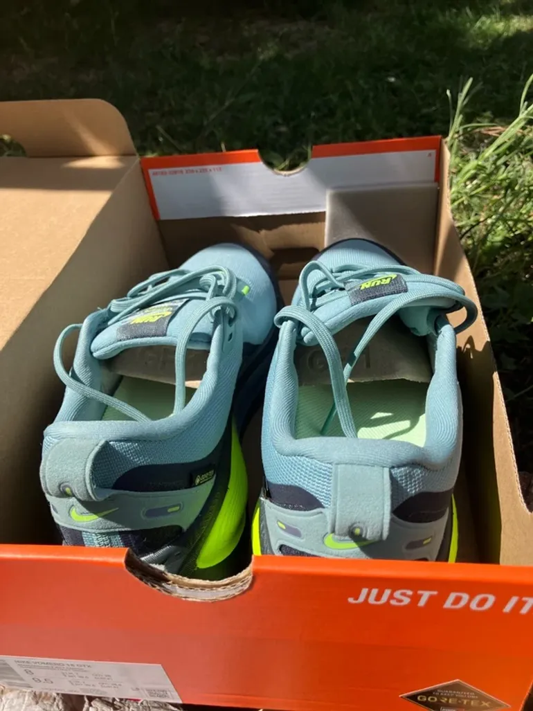 Used Nike Vomero 18 GTX bike — image 4 of 7