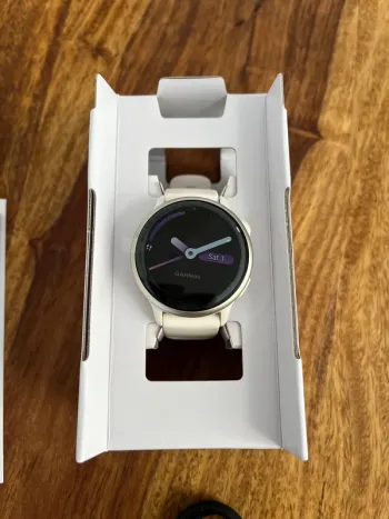 Used Garmin Vivoactive 6 bike — image 3 of 4