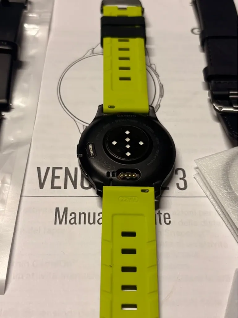 Used Garmin Venu 3 bike — image 4 of 6
