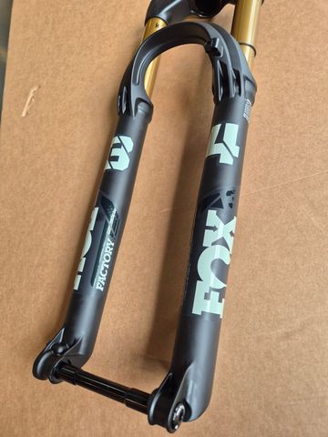 Použité Fox 34 Float Factory Grip2 bike — obrázek 2 z 6