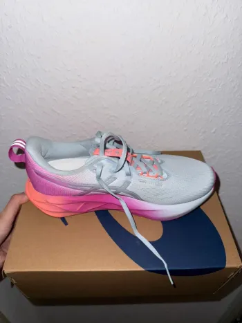 Used Asics Novablast 5 bike — image 5 of 5