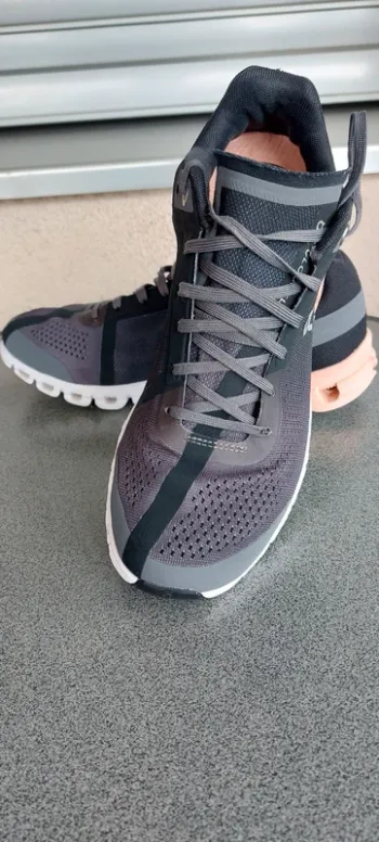 On Running On Sneaker bike d'occasion