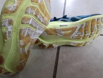 Used Asics Gel-Kayano 32 lite-show bike — image 4 of 5