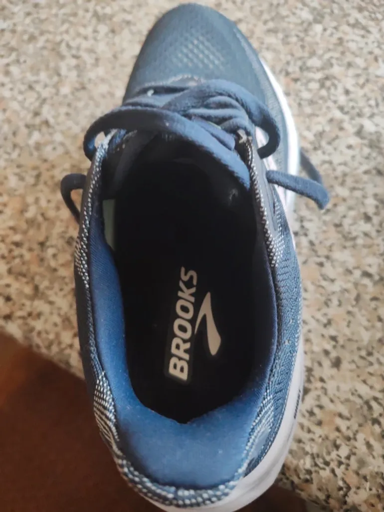Used Brooks Ghost 17 bike — image 8 of 10