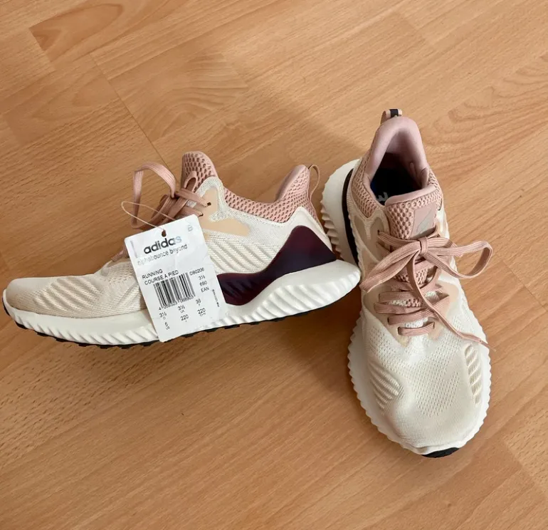 Used Adidas Alphabounce Beyond bike — image 3 of 6