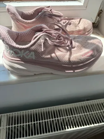 Käytetty Hoka Clifton 9 bike