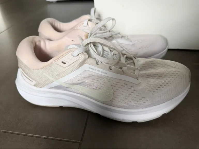 Used Nike Zoom Structure 39 bike — image 2 of 4