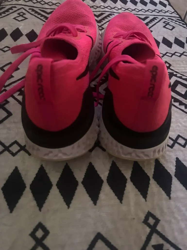 Gebrauchtes Altro Nike Epic React Flyknit 2 bike — Bild 3 von 4