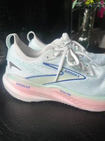 Used Brooks Glycerin GTS 22 bike — image 4 of 7