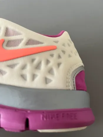 Nike Free 5.0 bike d'occasion — image 8 sur 9