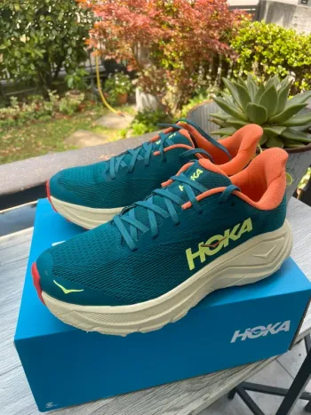 Käytetty Hoka Challenger 8 bike