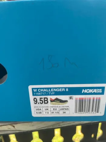 Hoka Challenger 8 bike d'occasion — image 3 sur 5