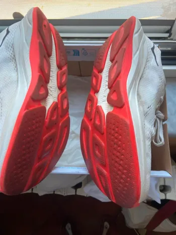 Used Hoka Rincon 4 bike — image 3 of 5