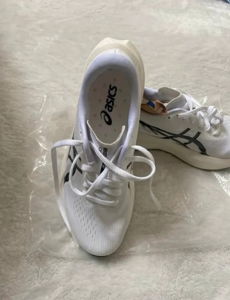 Used Asics Magic Speed 4 bike — image 6 of 7
