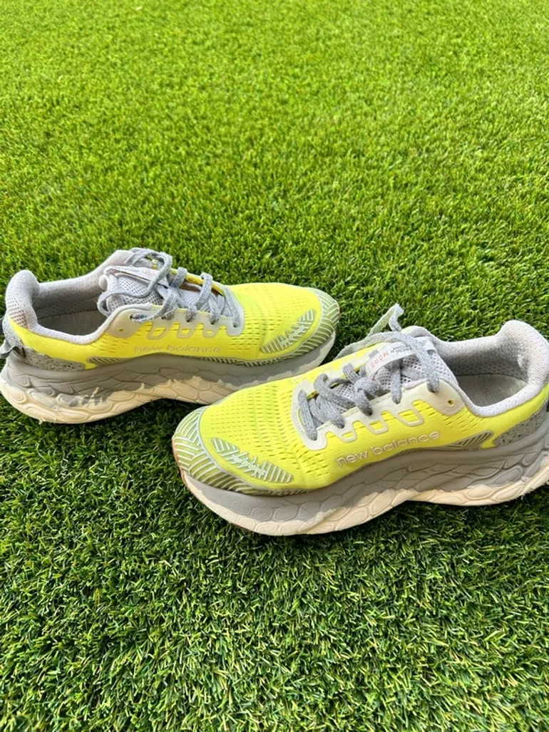 Used New Balance Fresh Foam X More Trail v3 bike — image 4 of 5