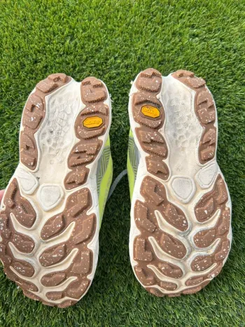 Used New Balance Fresh Foam X More Trail v3 bike — image 5 of 5