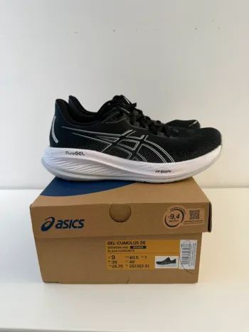 Used Ideal Asics Gel-Cumulus 26 bike