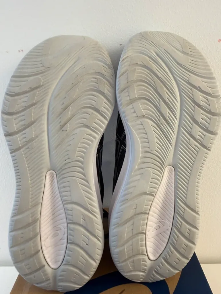 Used Ideal Asics Gel-Cumulus 26 bike — image 4 of 7