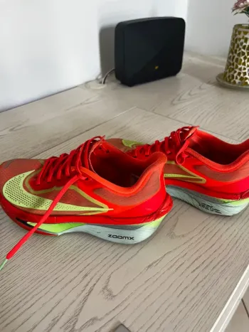 Used Nike Zoom Fly 6 bike — image 3 of 8