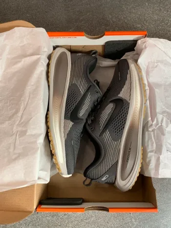 Gebrauchtes Nike Vomero 18 bike