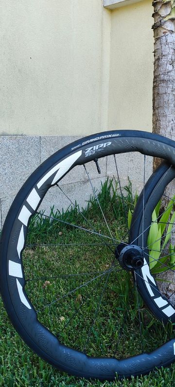 Tweedehands Zipp 353 NSW 2025 bike — afbeelding 2 van 5