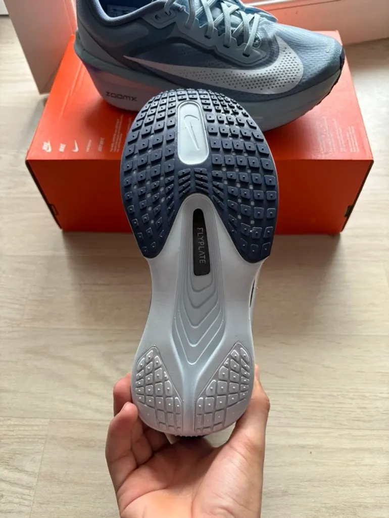 Used Nike Zoom Fly 6 bike — image 5 of 8