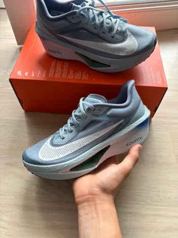 Used Nike Zoom Fly 6 bike