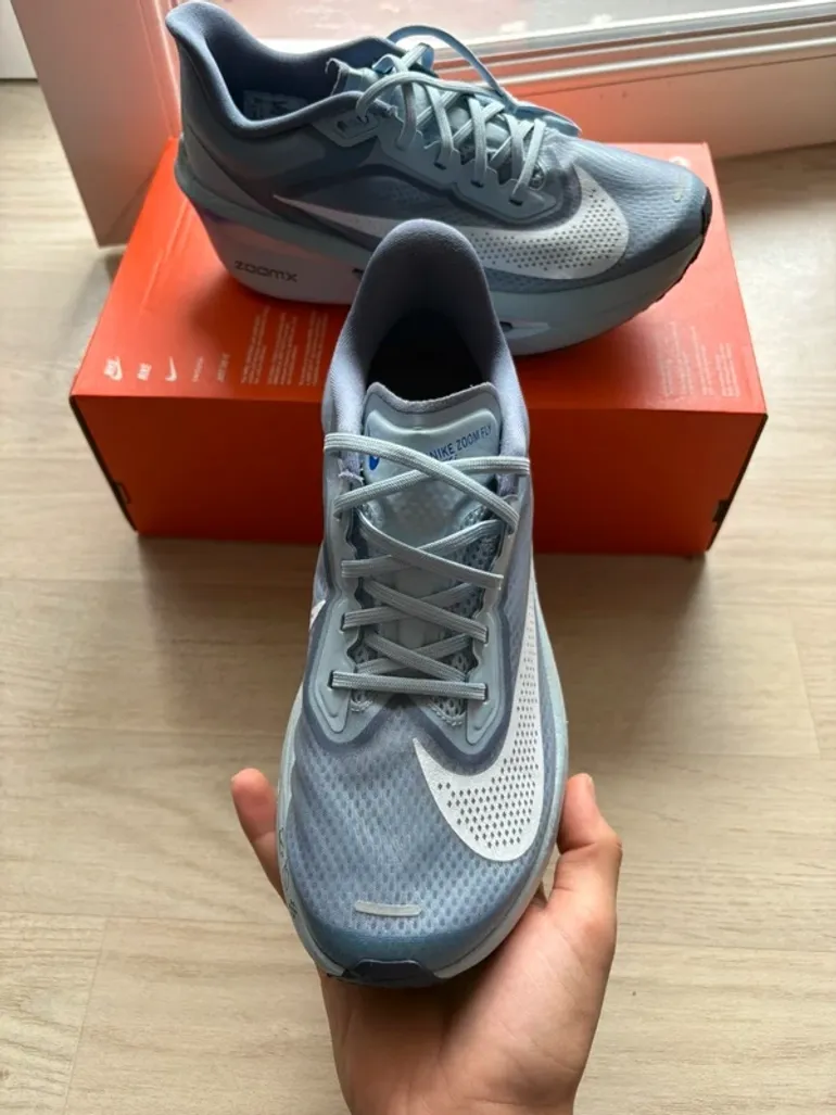 Used Nike Zoom Fly 6 bike — image 2 of 8