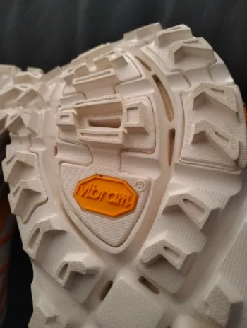 Hoka Mafate 3 bike d'occasion — image 14 sur 14