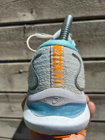 Tweedehands Asics Gel Cumulus 24 bike — afbeelding 10 van 12