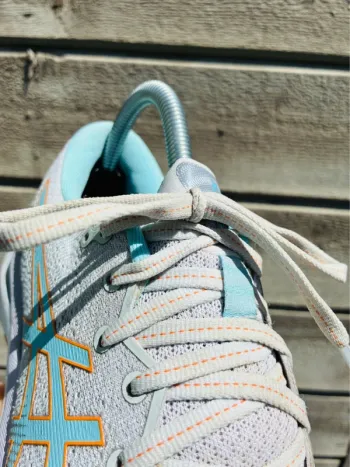 Tweedehands Asics Gel Cumulus 24 bike — afbeelding 2 van 12