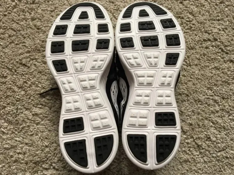 Ideal Nike Sportschuhe bike d'occasion — image 3 sur 5