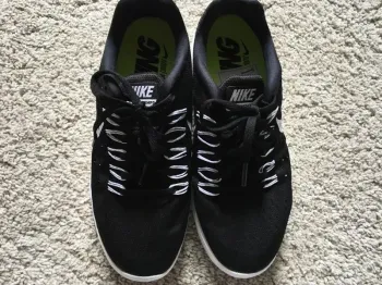 Ideal Nike Sportschuhe bike d'occasion — image 2 sur 5