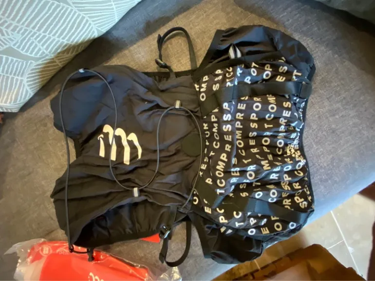 Gebrauchtes Compressport Gilet hydratation 15 l bike — Bild 3 von 3