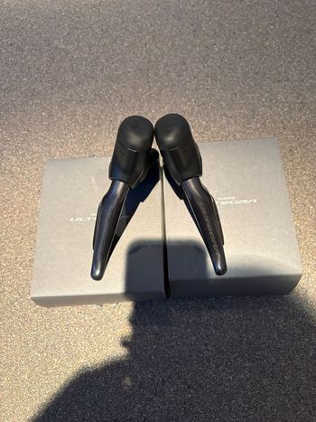 Used Shimano Ultegra ST-R8170 Shifters 2026 bike