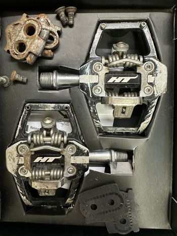 Ht M1 Pedals bike usato — immagine 2 di 6