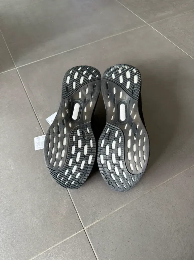 Tweedehands Adidas Ultraboost 5 bike — afbeelding 3 van 5
