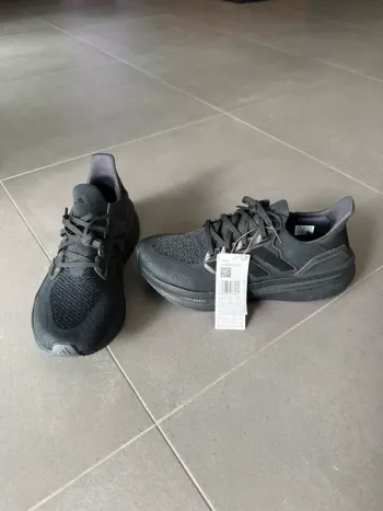 Použité Adidas Ultraboost 5 bike