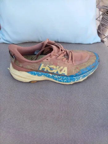 Used Hoka Speedgoat 6 bike — image 2 of 5