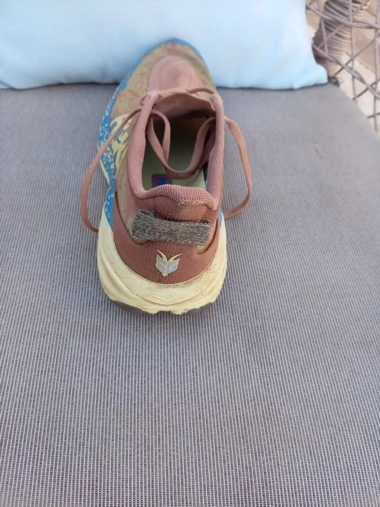 Used Hoka Speedgoat 6 bike — image 5 of 5