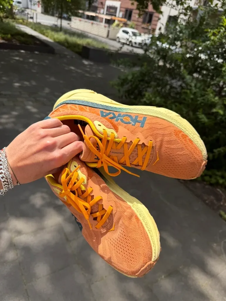 Used Hoka Challenger 8 bike — image 7 of 7