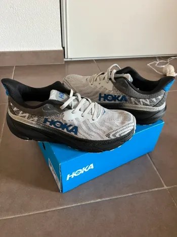 Used Hoka Challenger ATR 7 bike — image 2 of 4