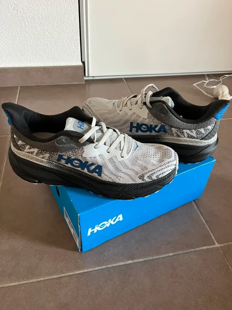 Used Hoka Challenger ATR 7 bike — image 2 of 4