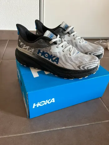 Tweedehands Hoka Challenger ATR 7 bike