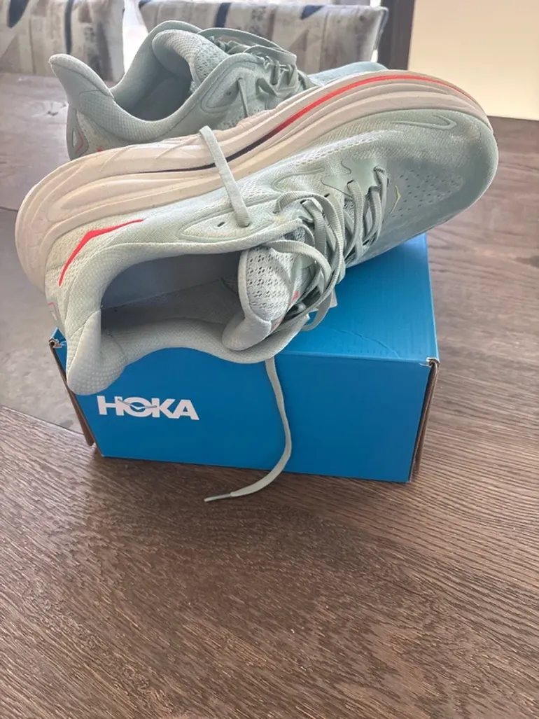 Used Hoka Clifton 10 bike — image 3 of 4